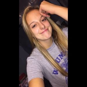 Meet your Posher, Michaela